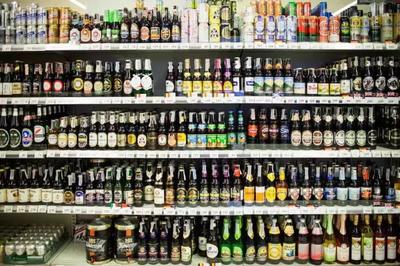 上線三個(gè)月客單價(jià)飆升三成，傳統(tǒng)批發(fā)市場(chǎng)里的小酒鋪如何逆襲成為行業(yè)黑馬？